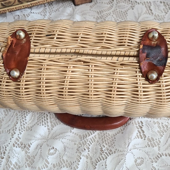 Vintage Wicker Bag - Picture 5 of 7